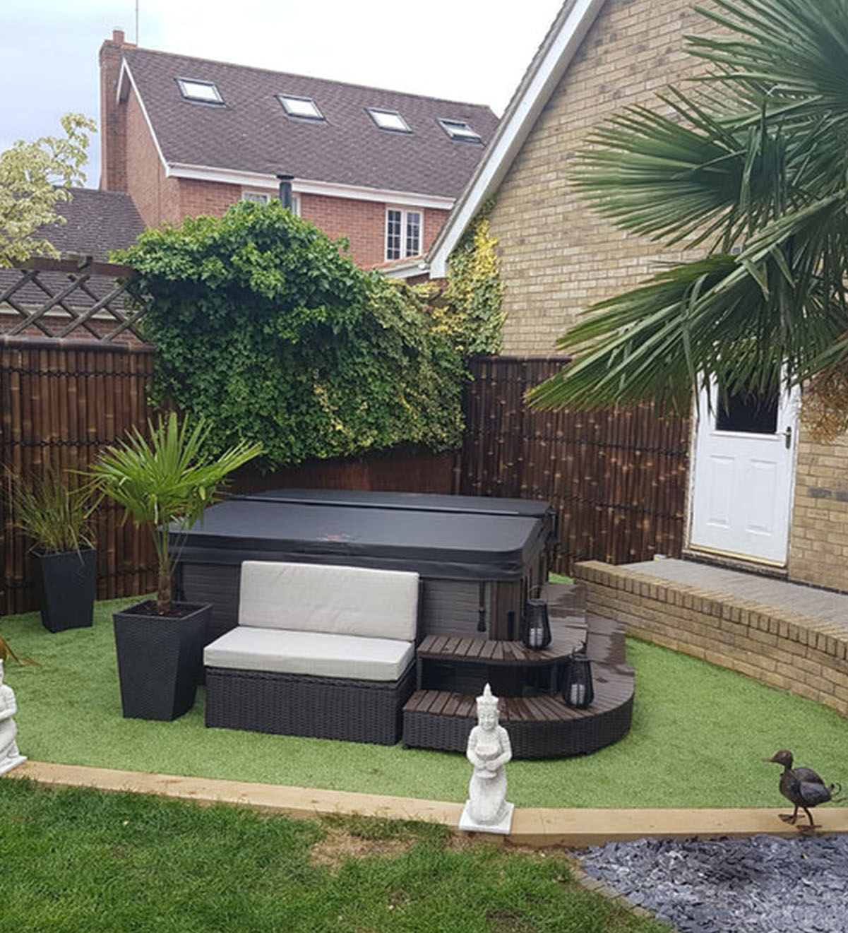 Thunder Bay AI Hot Tub | 5-6 Person 44-Jet | 219 x 219 cm - Image 4